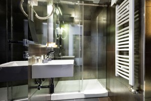 Hotel Bathroom En-suite